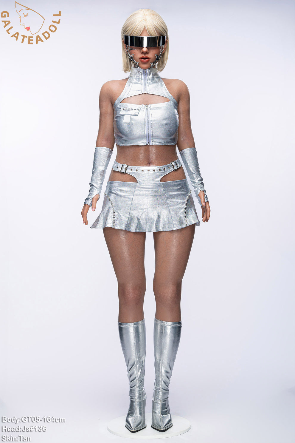 Full-body doll product image illustrating body volume and proportions